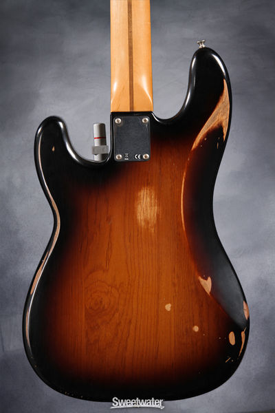File:Fender Road Worn '50s Precision Bass-detail5-l.jpg